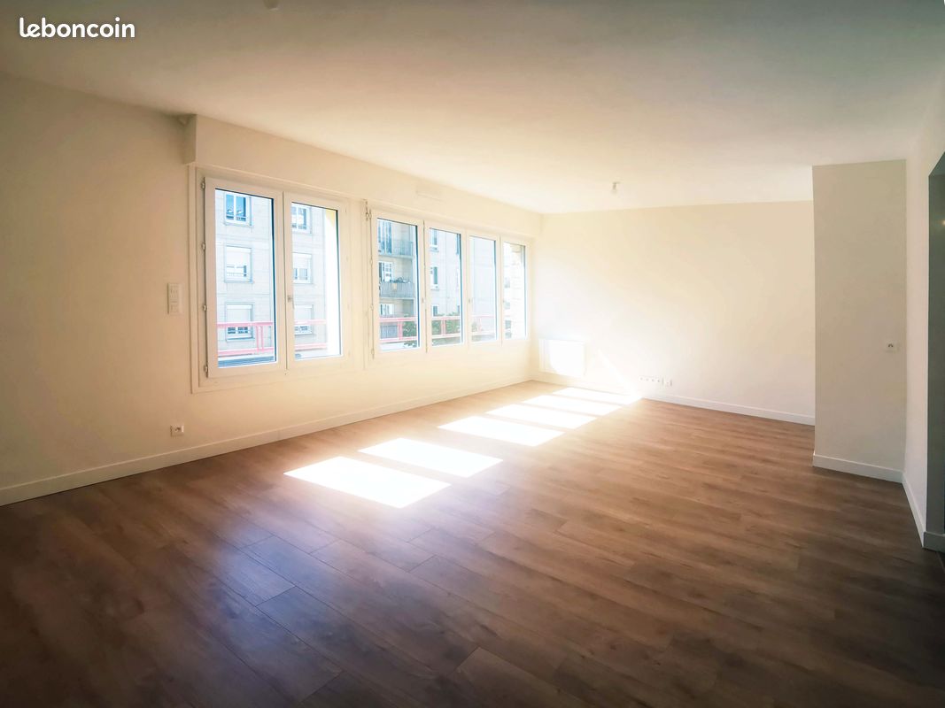 2 bedrooms Apartment in Lorient, France No. 285823