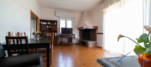 Villa de 4 dormitorios en Sogliano al Rubicone, Italy No. 266399 6