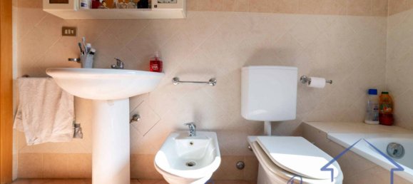 Villa de 4 dormitorios en Sogliano al Rubicone, Italy No. 266399 45