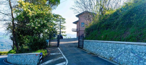 Villa de 4 dormitorios en Sogliano al Rubicone, Italy No. 266399 36