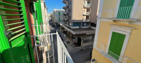 3-salle Appartement à Molfetta, Italy No. 270215 3