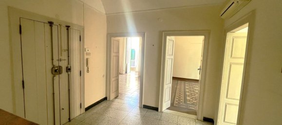 3-salle Appartement à Molfetta, Italy No. 270215 15