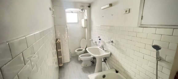 3-salle Appartement à Molfetta, Italy No. 270215 19