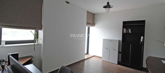 2 bedrooms House in Zabbar, Malta No. 8103 22