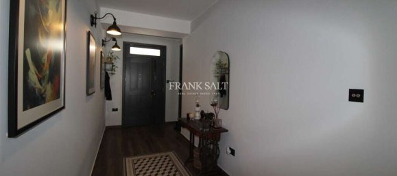 2 bedrooms House in Zabbar, Malta No. 8103 29