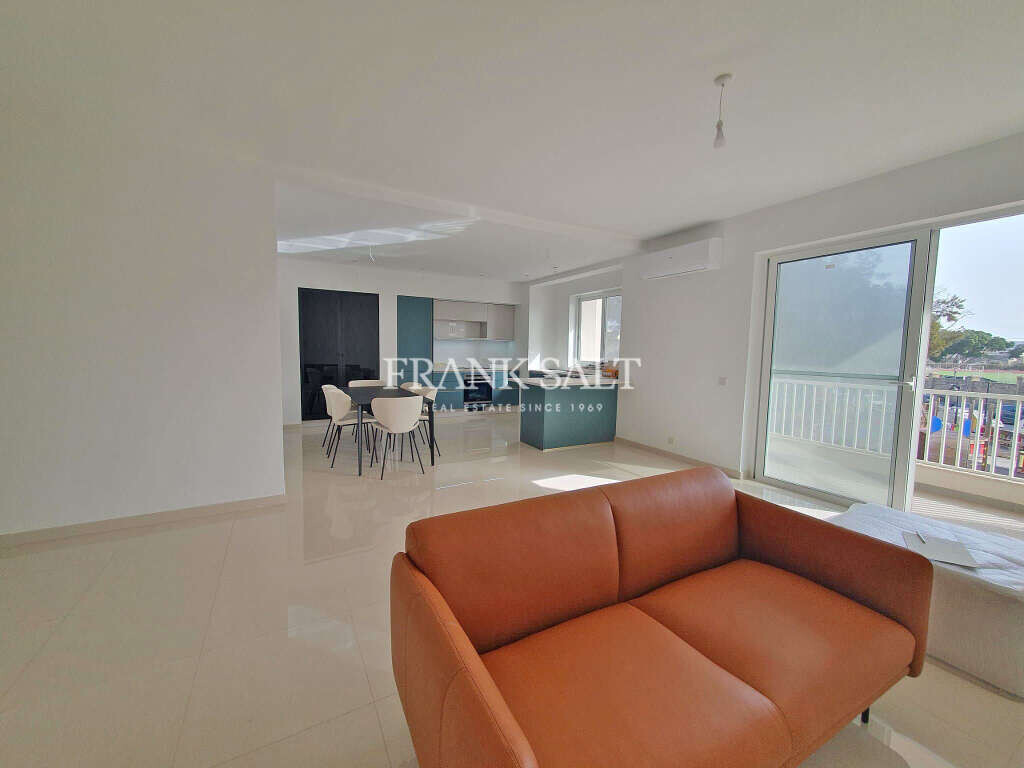 2 bedrooms Apartment in Birkirkara, Malta No. 7442