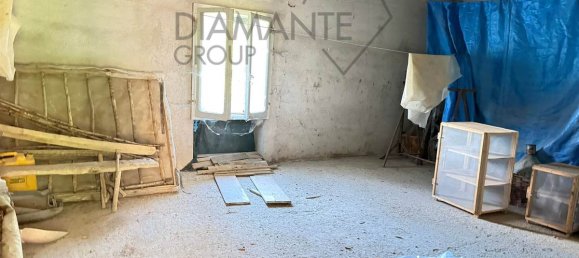 6 bedrooms House in Gubbio, Italy No. 296962 13