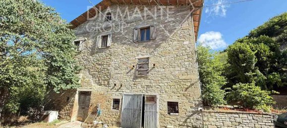 6 bedrooms House in Gubbio, Italy No. 296962 6