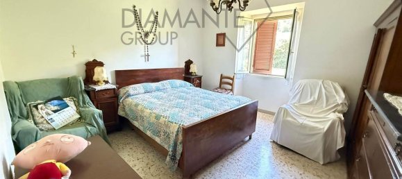 6 bedrooms House in Gubbio, Italy No. 296962 10