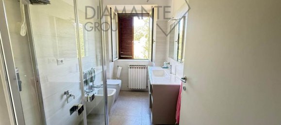6 bedrooms House in Gubbio, Italy No. 296962 12