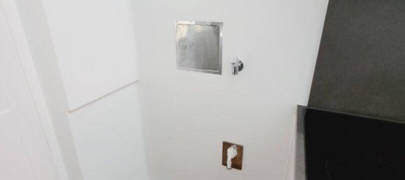 Studio in Rudolfsheim-Funfhaus, Austria No. 165041 12