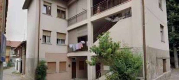 3 rooms Apartment in Tradate, Italy No. 272847 9