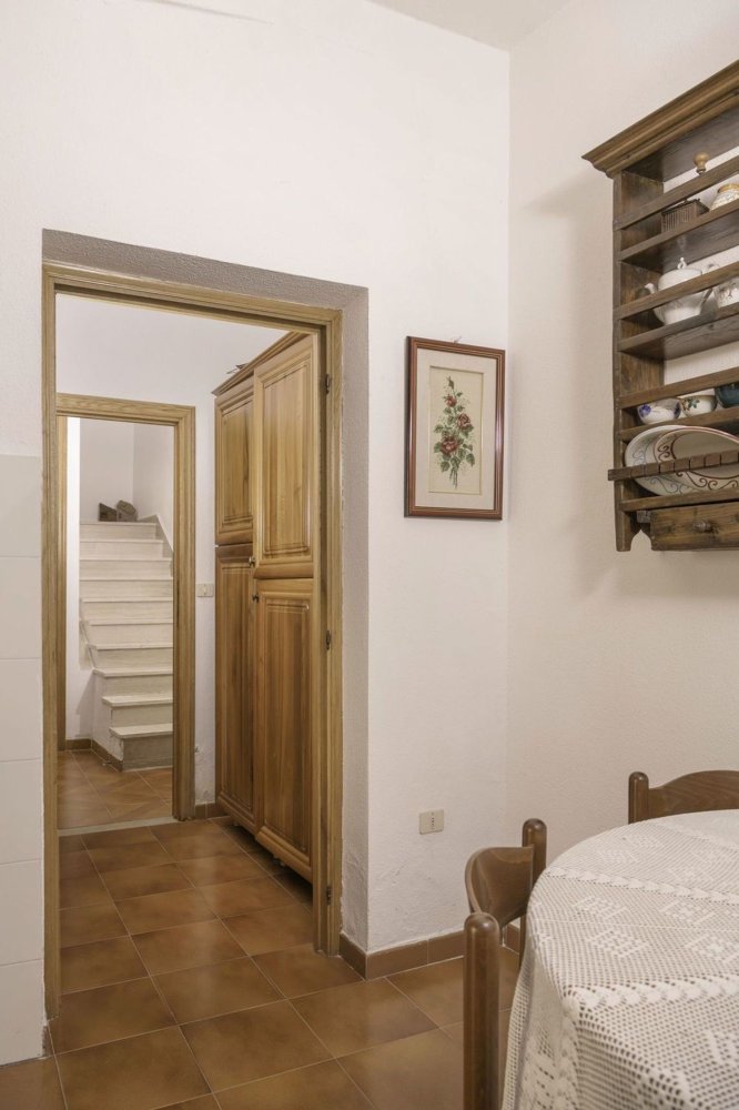 3-Zimmer Haus in Orgosolo, Italy, Nr. 251715