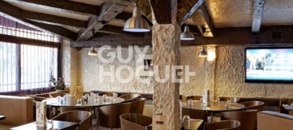 3 Schlafzimmer Gewerbliche Immobilie in Stains, France, Nr. 131383 6