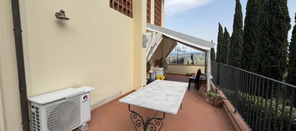 4 Schlafzimmer Haus in Scandicci, Italy, Nr. 315612 6