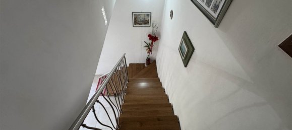 4 Schlafzimmer Haus in Scandicci, Italy, Nr. 315612 20