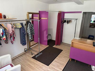 Propiedad comercial de 2 habitaciónes en Memmingen, Germany No. 103705