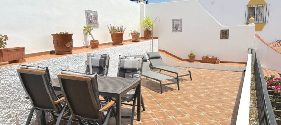 Квартира с 2 спальнями в Бенальмадена, Испания № 147610 3