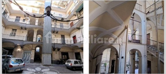 Apartamento de 4 dormitorios en Naples, Italy No. 329272 27