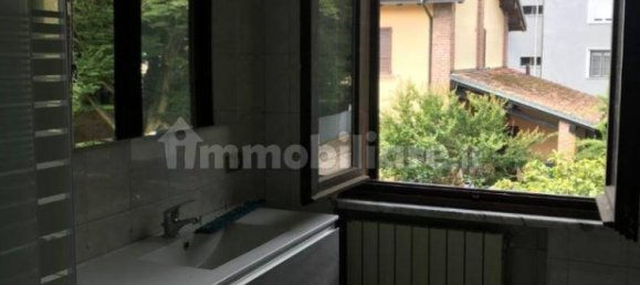 2 bedrooms House in Siziano, Italy No. 154506 9