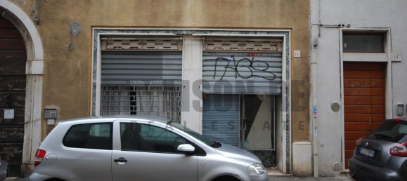 46m² Commercial property in Brescia, Italy No. 69596 3