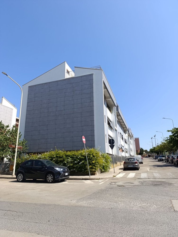 5 rooms Apartment in Sassari, Italy No. 295440