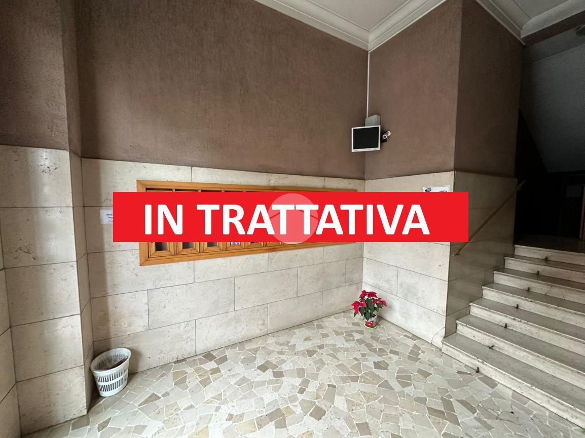 Квартира с 2 комнатами в Рим, Италия № 7326