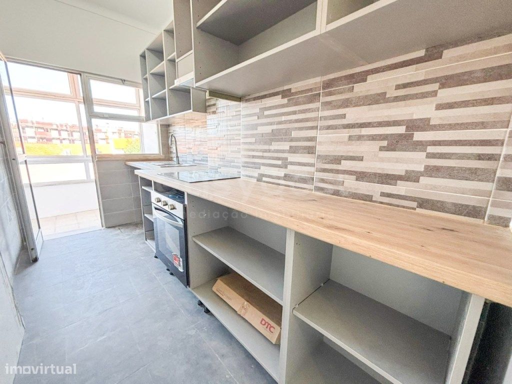 3 bedrooms Apartment in Setubal, Portugal No. 316062