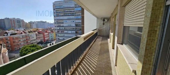 6 bedrooms Apartment in Lisbon, Portugal No. 117402 2