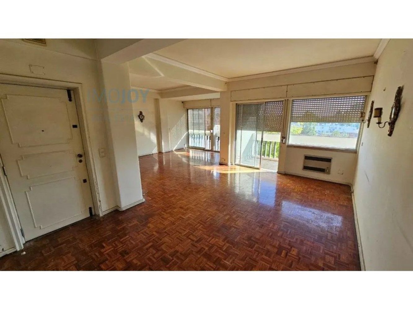 6 bedrooms Apartment in Lisbon, Portugal No. 117402