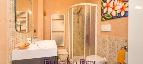 2 bedrooms Apartment in Prato, Italy No. 352978 9