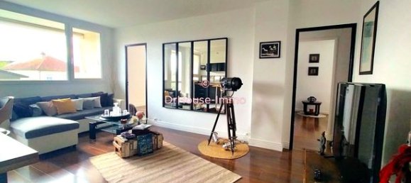 3 chambres Appartement à Poitiers, France No. 310352 2