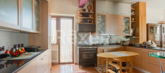 11 rooms Villa in Anzio, Italy No. 286126 24