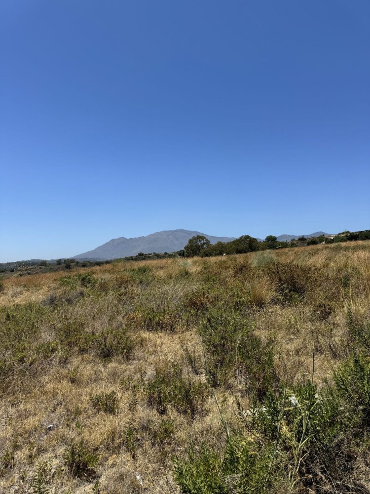  قطعة أرض في Estepona, Spain 273متر مربع رقم 101923