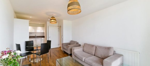 1 bedroom Apartment in Docklands, United Kingdom No. 4368 2