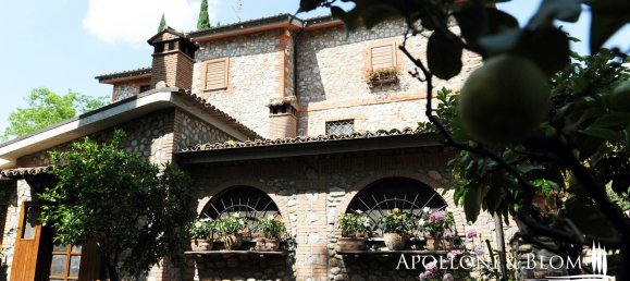 6 bedrooms House in Monteleone d'Orvieto, Italy No. 52862 8