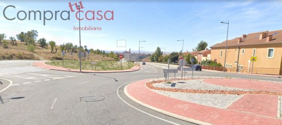482m² Land in La Lastrilla, Spain No. 20855 13