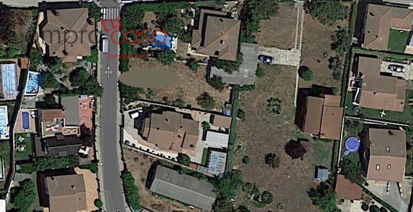 482m² Land in La Lastrilla, Spain No. 20855