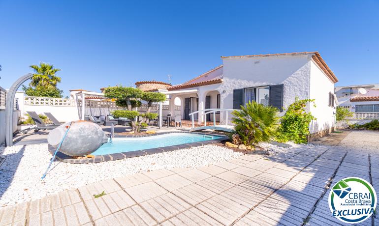 Casa de 2 dormitorios en Roses, Spain No. 247765