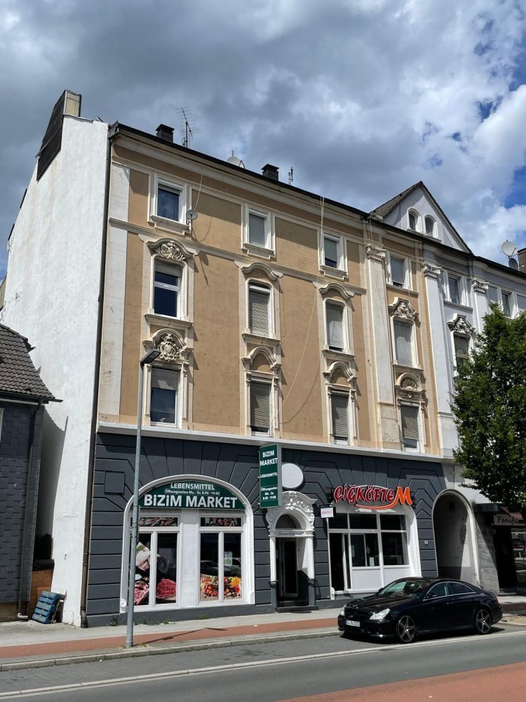 Bâtiment à Ennepe-Ruhr, Germany 710m² No. 359173