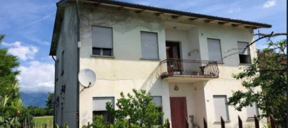 7 rooms Apartment in Loria, Italy No. 209639 2