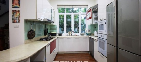 4 bedrooms Villa in Tay Ho, Vietnam No. 819 5