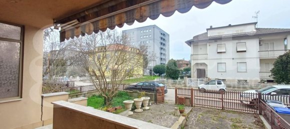 Villa de 3 dormitorios en Bastia Umbra, Italy No. 61236 6