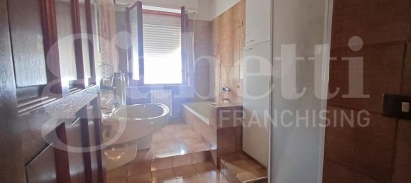 Villa de 3 dormitorios en Bastia Umbra, Italy No. 61236 14