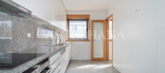 4 bedrooms Duplex in Matosinhos, Portugal No. 137346 13