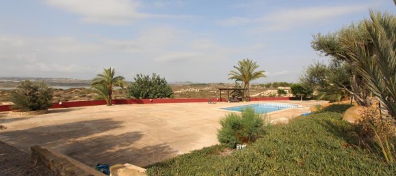 Villa T4 em San Miguel de Salinas, Spain N.º 8264 30
