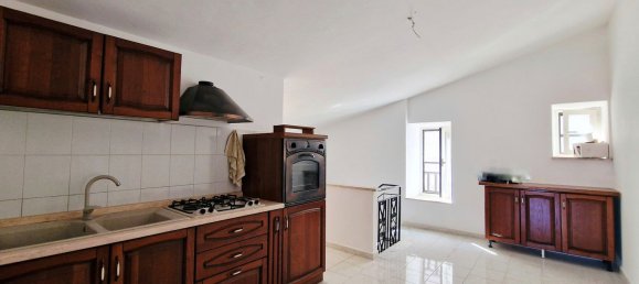 Квартира с 3 комнатами в Сермонета, Италия № 306710 5