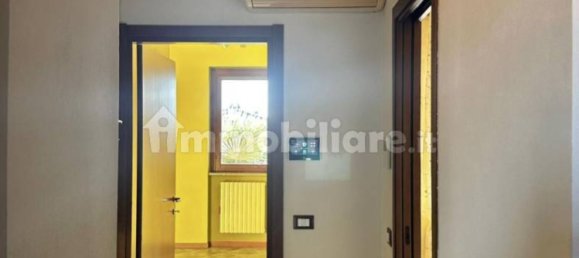 Дом с 3 спальнями в Майраго, Италия № 354502 15