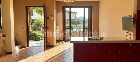 Дом с 3 спальнями в Майраго, Италия № 354502 2