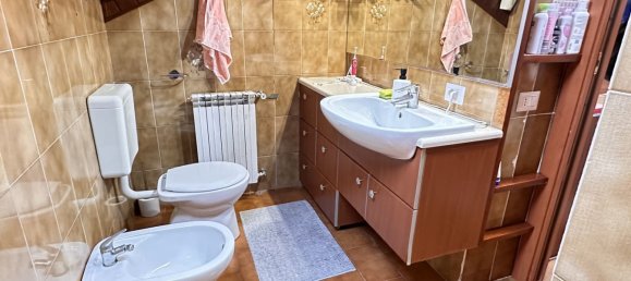 Дуплекс с 2 комнатами в Варесе, Италия № 123591 10